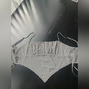 Black & White Cropped Top with pointed front and tie-back, spaghetti strap